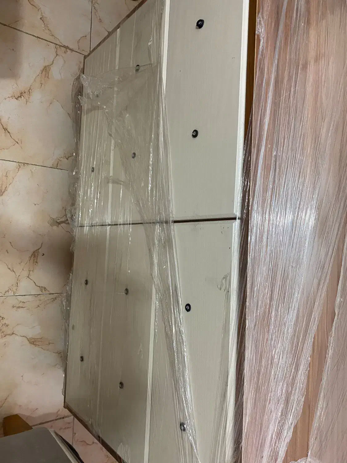 سررویس خواب|تخت و سرویس خواب|سمنان, |دیوار