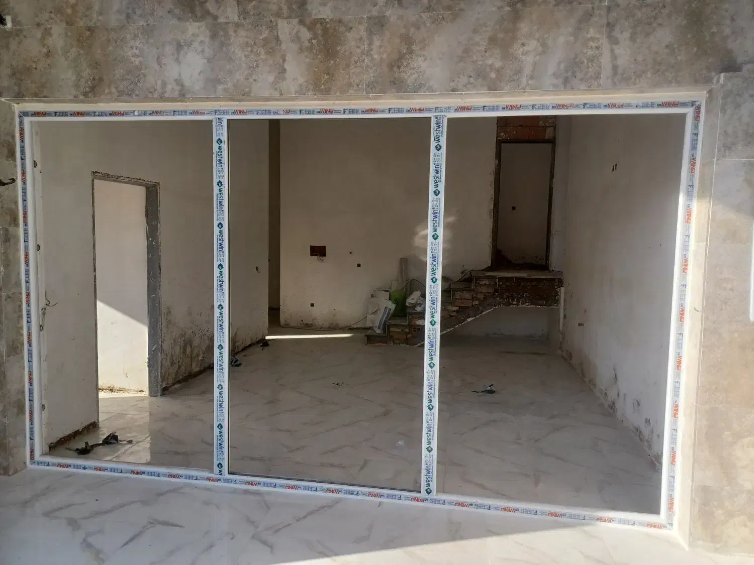 کارگر کاشی و سنگ کاری|استخدام معماری، عمران و ساختمانی|ساری, |دیوار