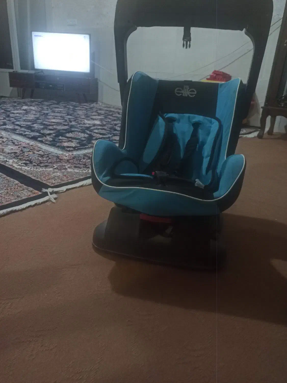 صندلی کودک اتومبیل|تخت و صندلی بچه|کاشان, میدانگاه آقا|دیوار