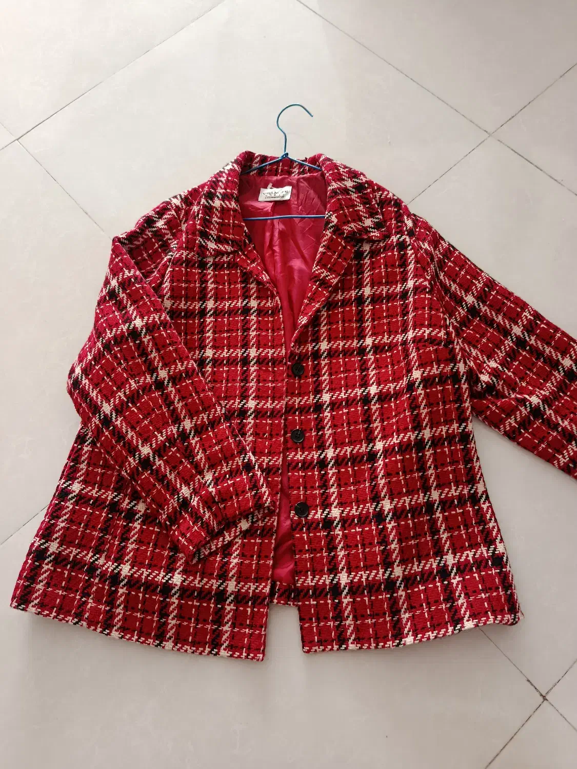 پالتو|لباس|بیرجند, |دیوار