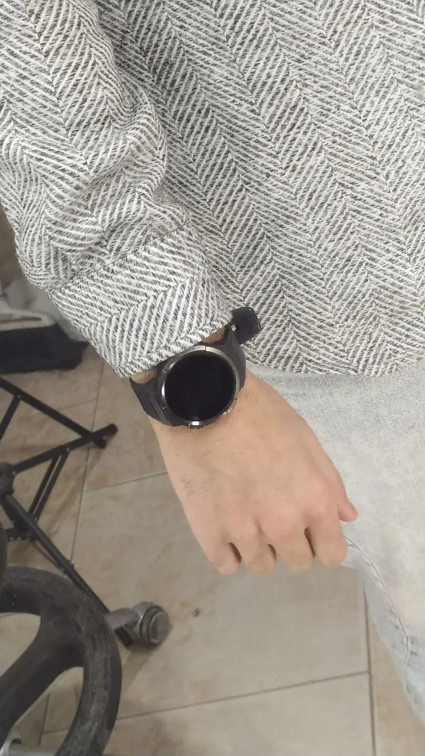 ساعت میبرو|ساعت|بابل, |دیوار