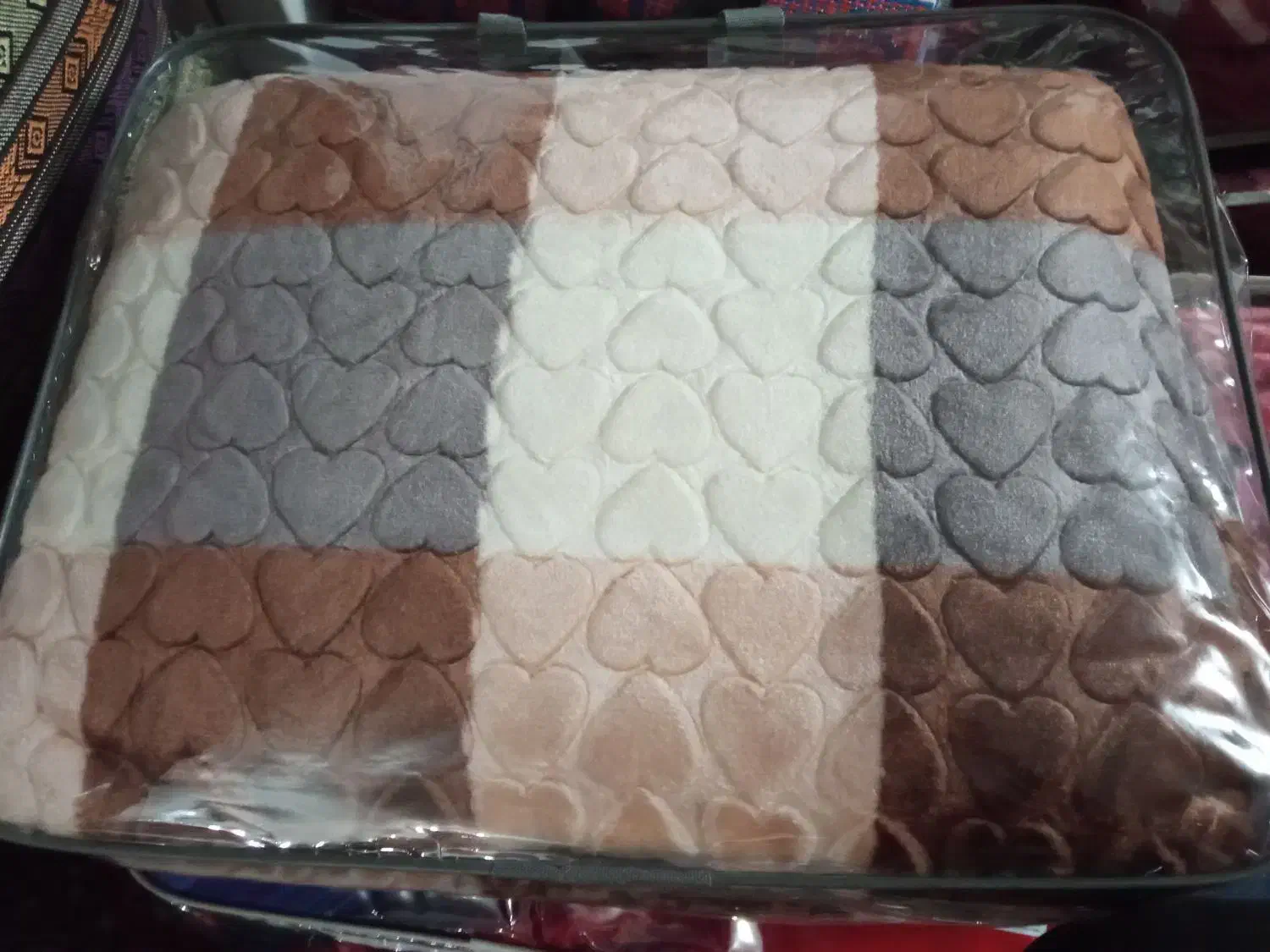 فروش پتوبه صورت کلی وتکی|رختخواب، بالش، پتو|بیرجند, |دیوار