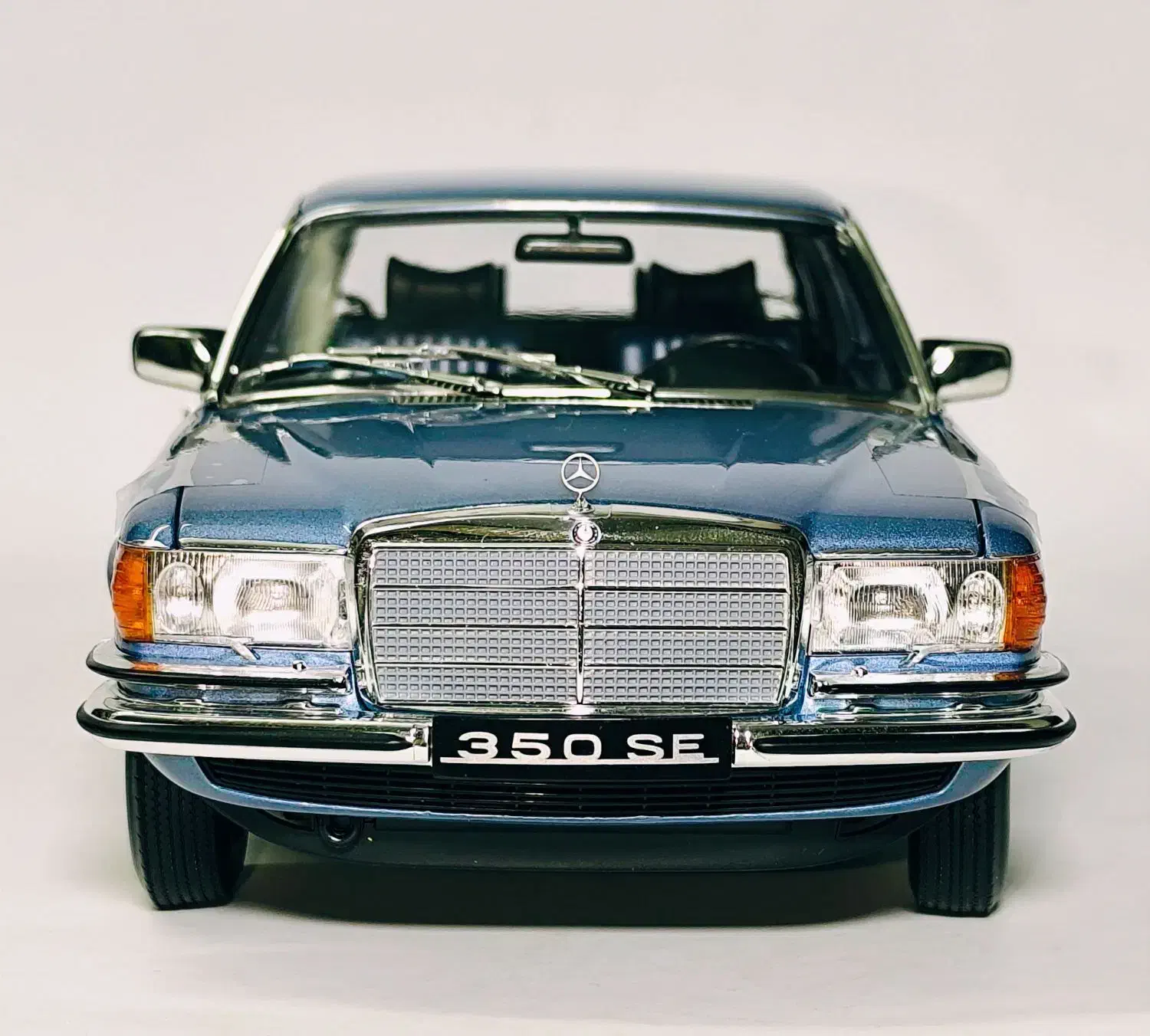 ماکت فلزی بنز 350SE مقیاس ۱/۱۸ لیمیتد 500 تایی|اسباب‌‌بازی|تهران, آرژانتین|دیوار