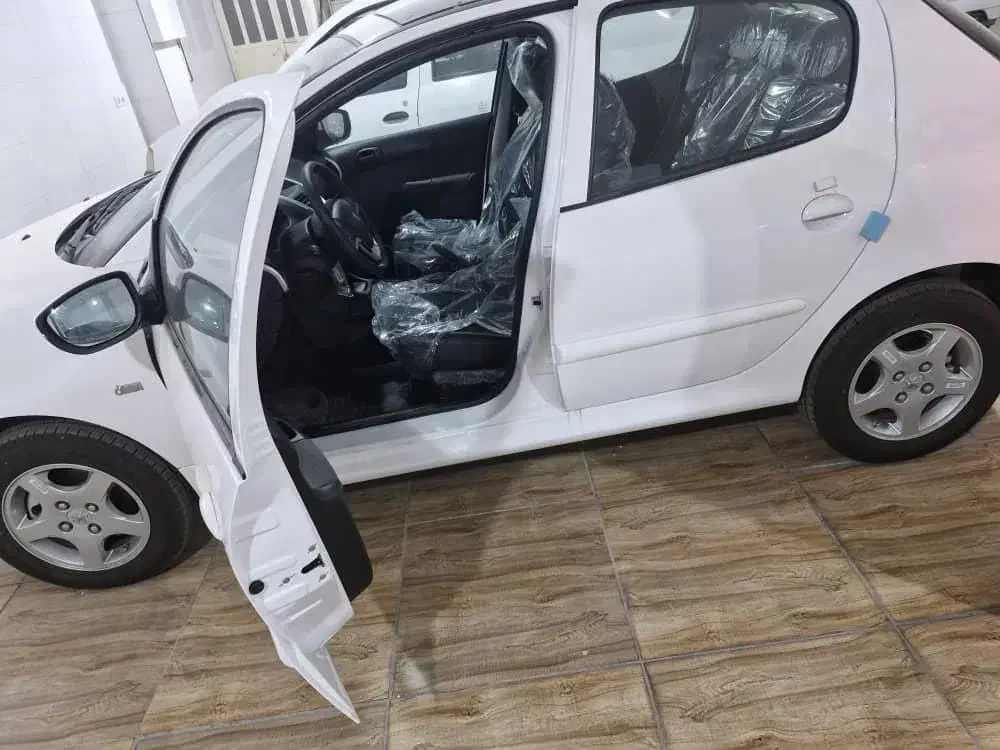 207سقف پانا اتوماتیک خشک|خودرو سواری و وانت|ایلام, |دیوار