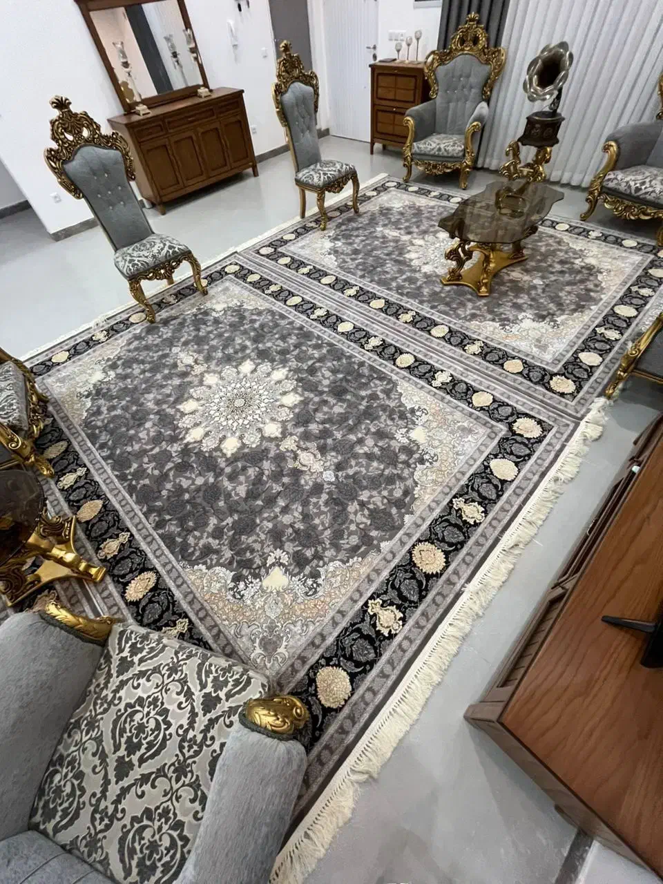 فرش۹متری برندپازیریک تبریزتمام نخ گلبرجسه نوآکبند|فرش|ساوه, |دیوار