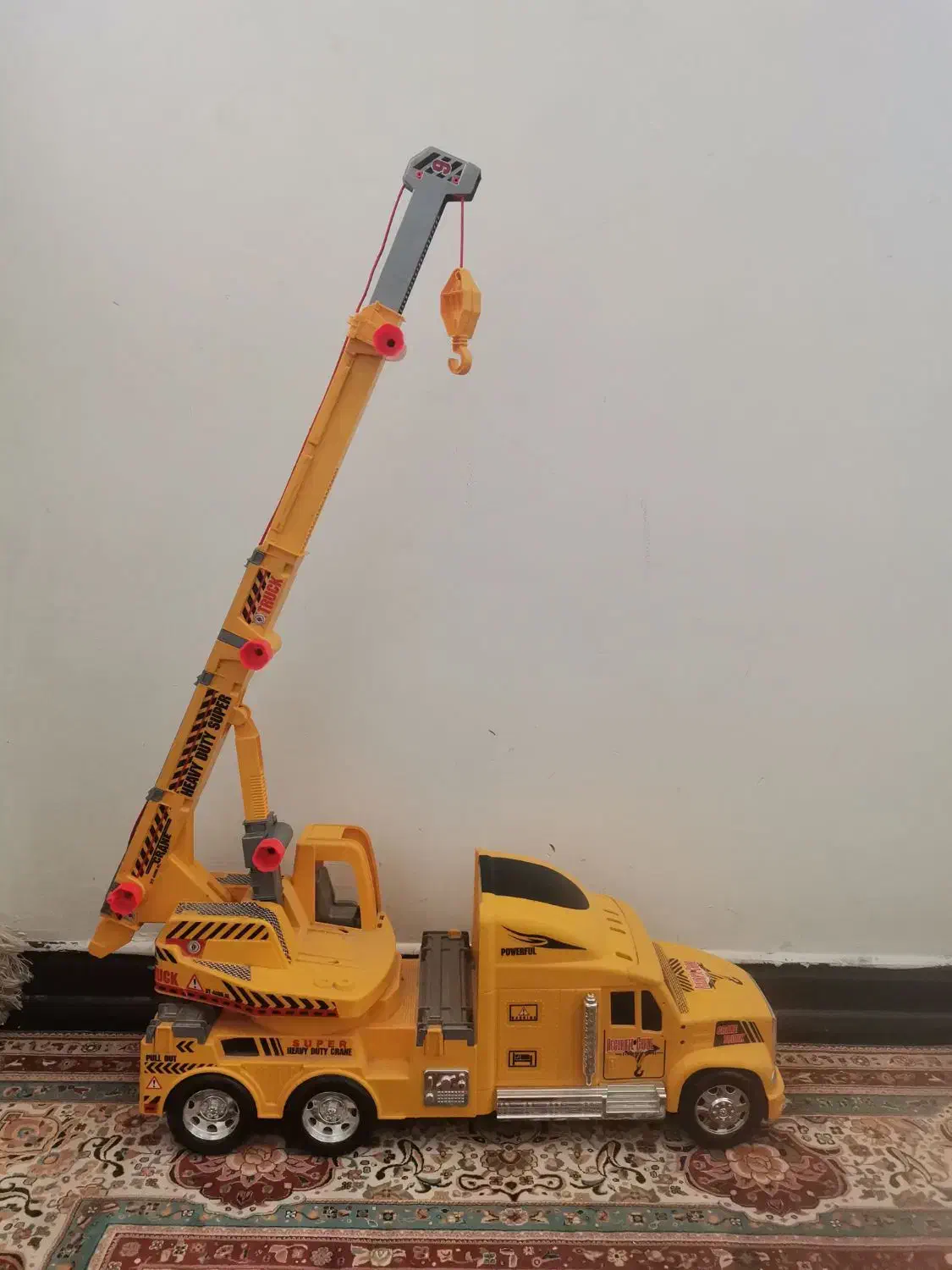 جرسقیل و بیل اسمش|اسباببازی|بم, |دیوار