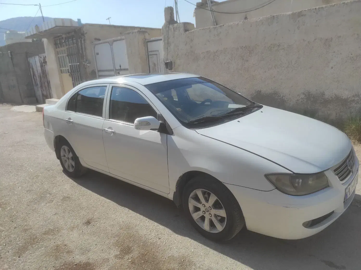 لیفان ۶۲۰موتور۱۸۰۰مدل۹۳سفید|خودرو سواری و وانت|نورآباد ممسنی, |دیوار