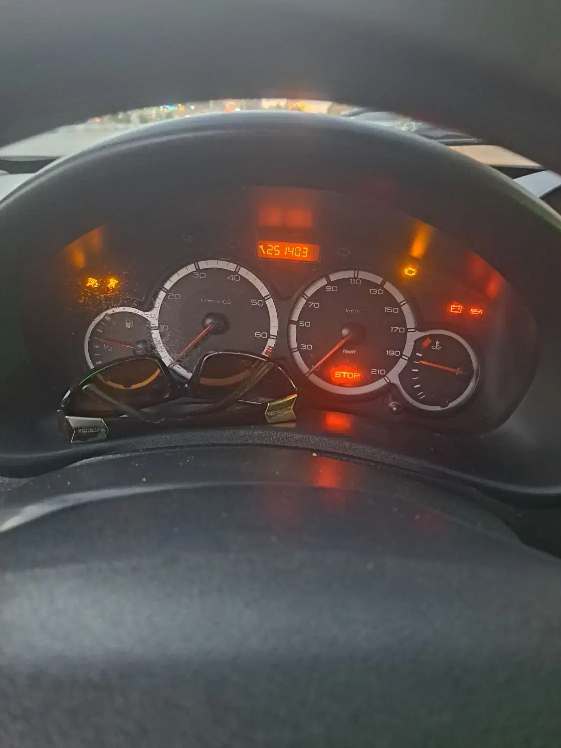 رانا بسیار تمیز و کارمندی|خودرو سواری و وانت|کرمان, |دیوار