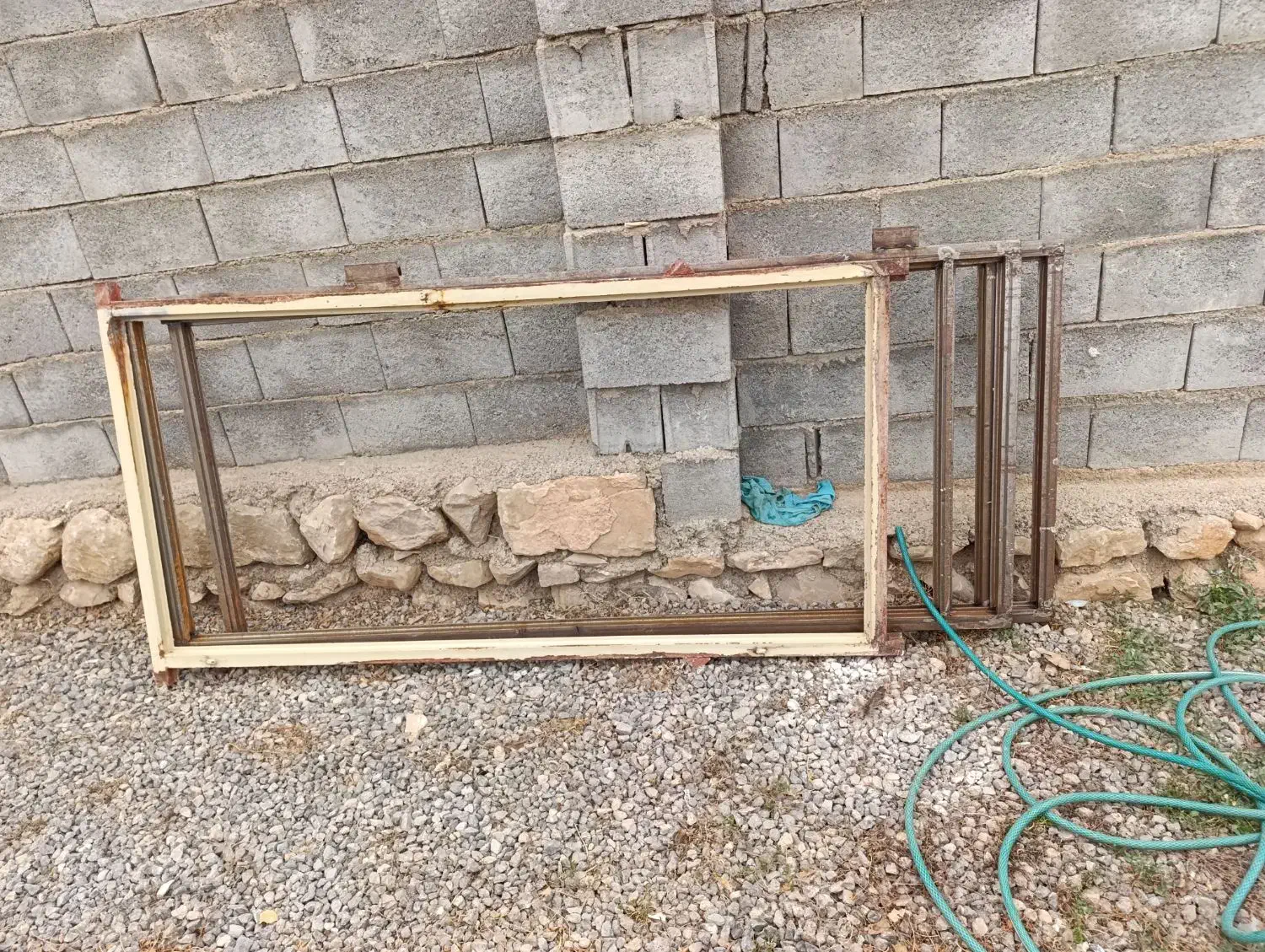 دوتا چهارچوب در سالم با لوازم بدنسازی|تجهیزات ورزشی|خانمیرزا, |دیوار