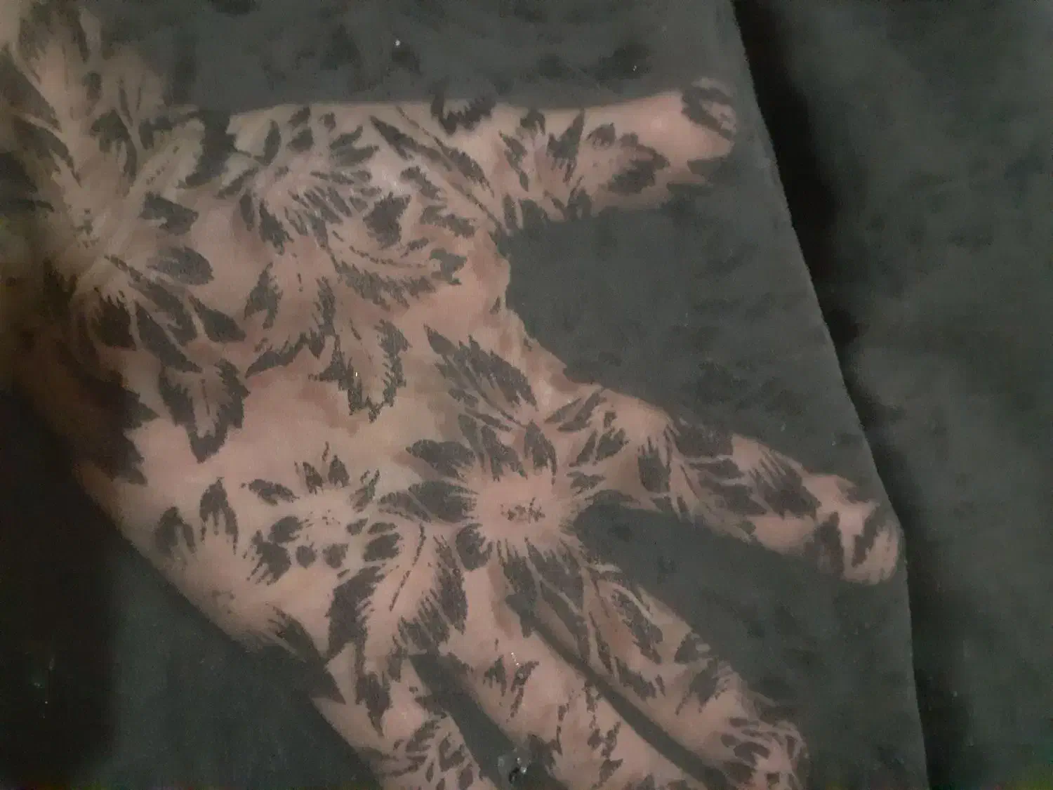 چادر و پارچه گیپور|لباس|شاهین‌شهر, گزبرخوار|دیوار