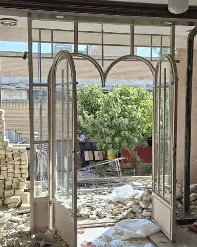 درب سالن|مصالح و تجهیزات ساختمان|شاهینشهر, شهرک گلدیس|دیوار