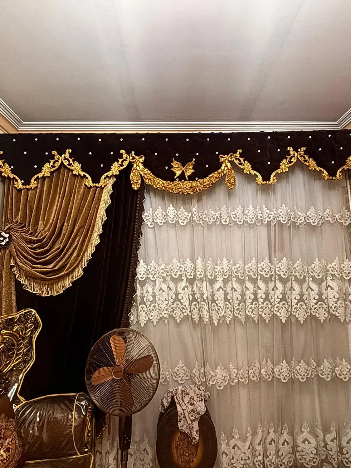 والان کرم و قهوه ای فروشی|پرده، رانر، رومیزی|تهران, اتابک|دیوار