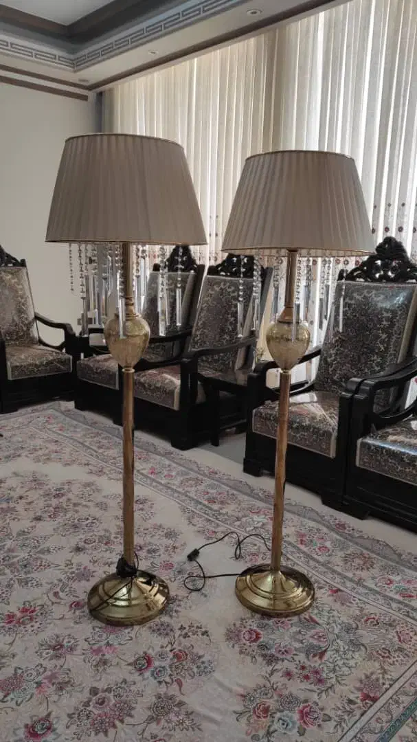 دو عددآباژور پایه بلند و یک رو میزی|چراغ خواب و آباژور|کرج, مهرویلا شمالی|دیوار