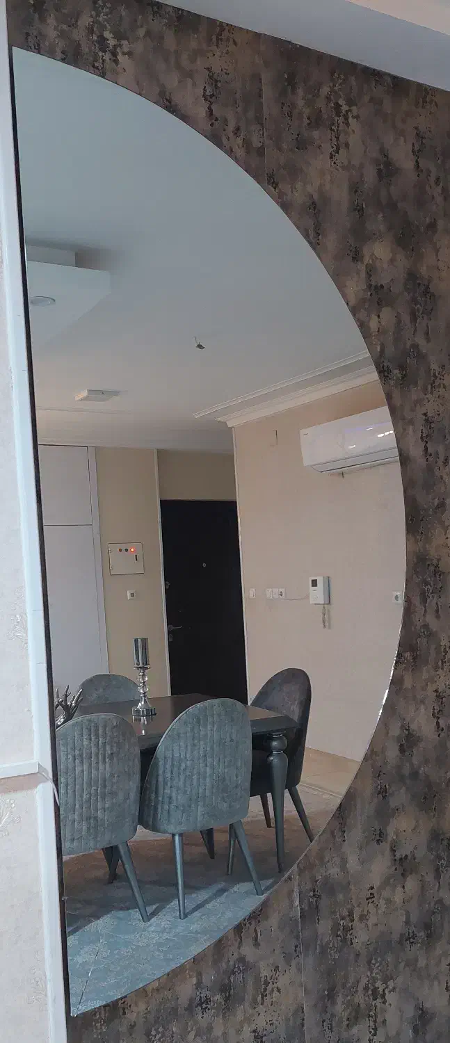 اینه هلالی|آینه|اهواز, سپیدار|دیوار