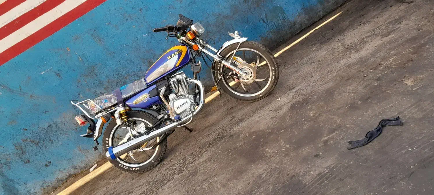 کبیر ویژه مدل ۱۴۰۴|موتورسیکلت|بروجرد, |دیوار