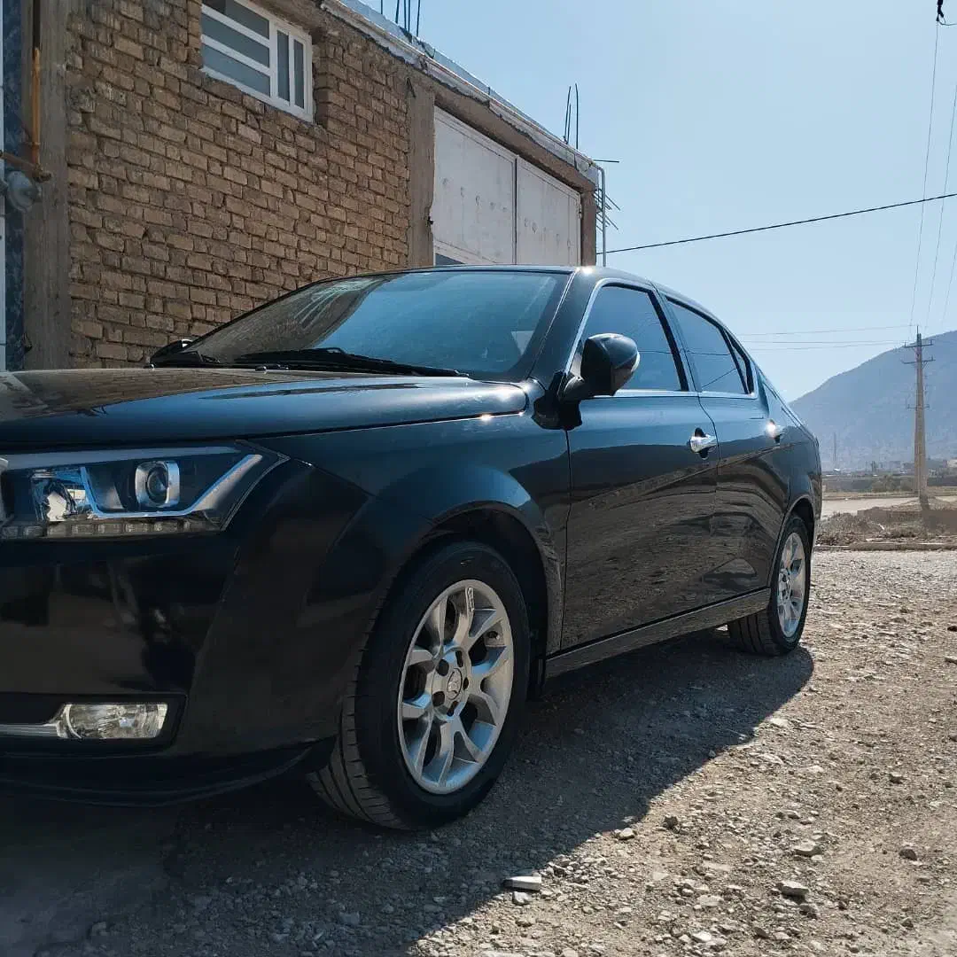 دنا پلاس توربو شش دنده مدل 1402|خودرو سواری و وانت|شیراز, شهرک فرزانگان|دیوار