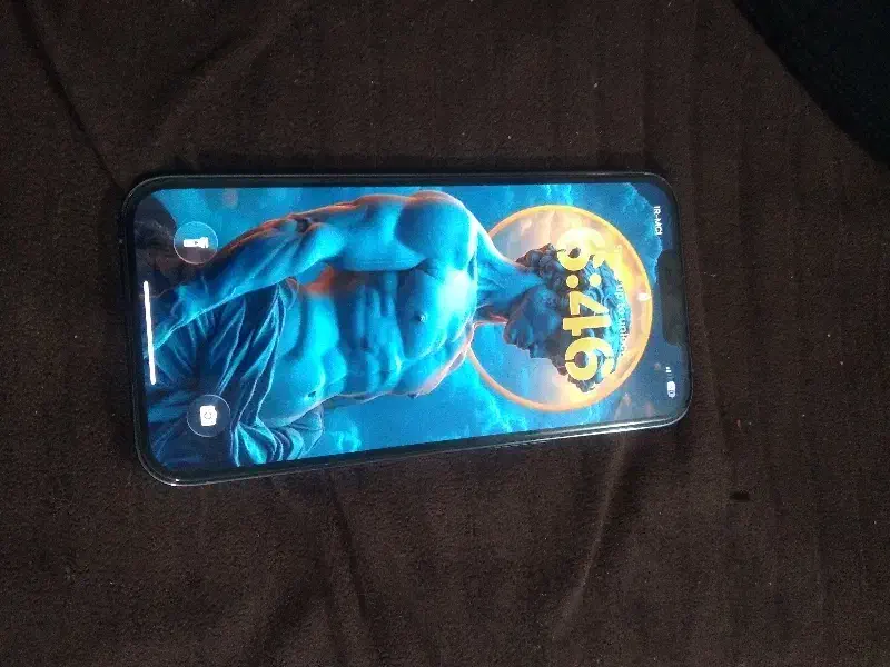 ۱۳پرو|موبایل|کبودرآهنگ, |دیوار