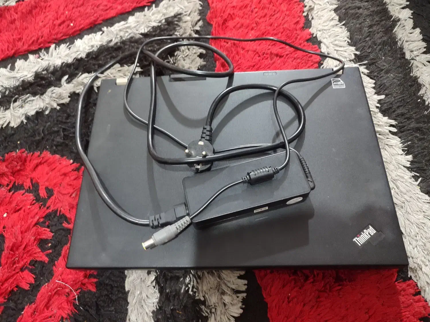 لپ تاپ  لنوو|رایانه همراه|اندیشه, اندیشه فاز ۱|دیوار