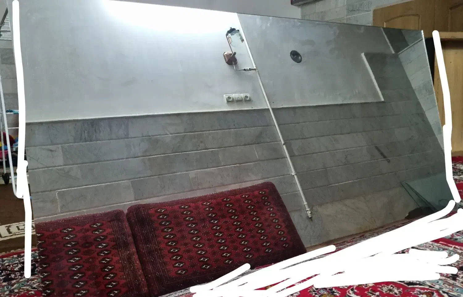 آینه|آینه|قم, آزادگان|دیوار