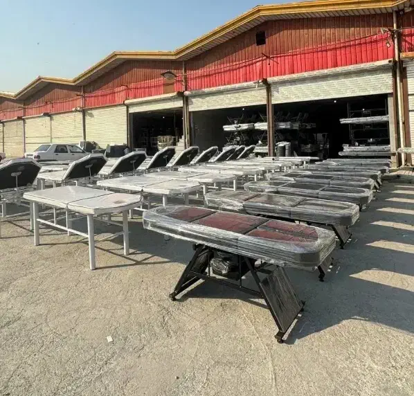 تخت آرایشگاهی فشیال و مژه و تتو تجهیزات محمد|آرایشگاه و سالن‌های زیبایی|اصفهان, ناصرخسرو|دیوار