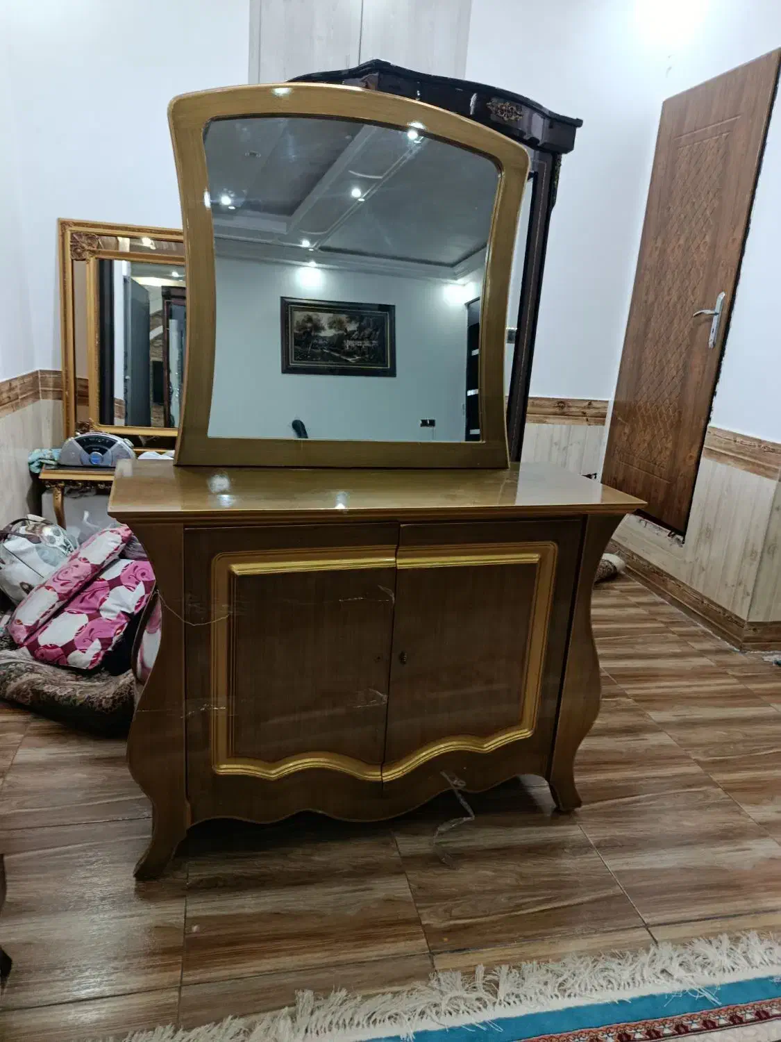 آینه کنسول|بوفه، ویترین، کنسول|تربت جام, شهرک معلم|دیوار