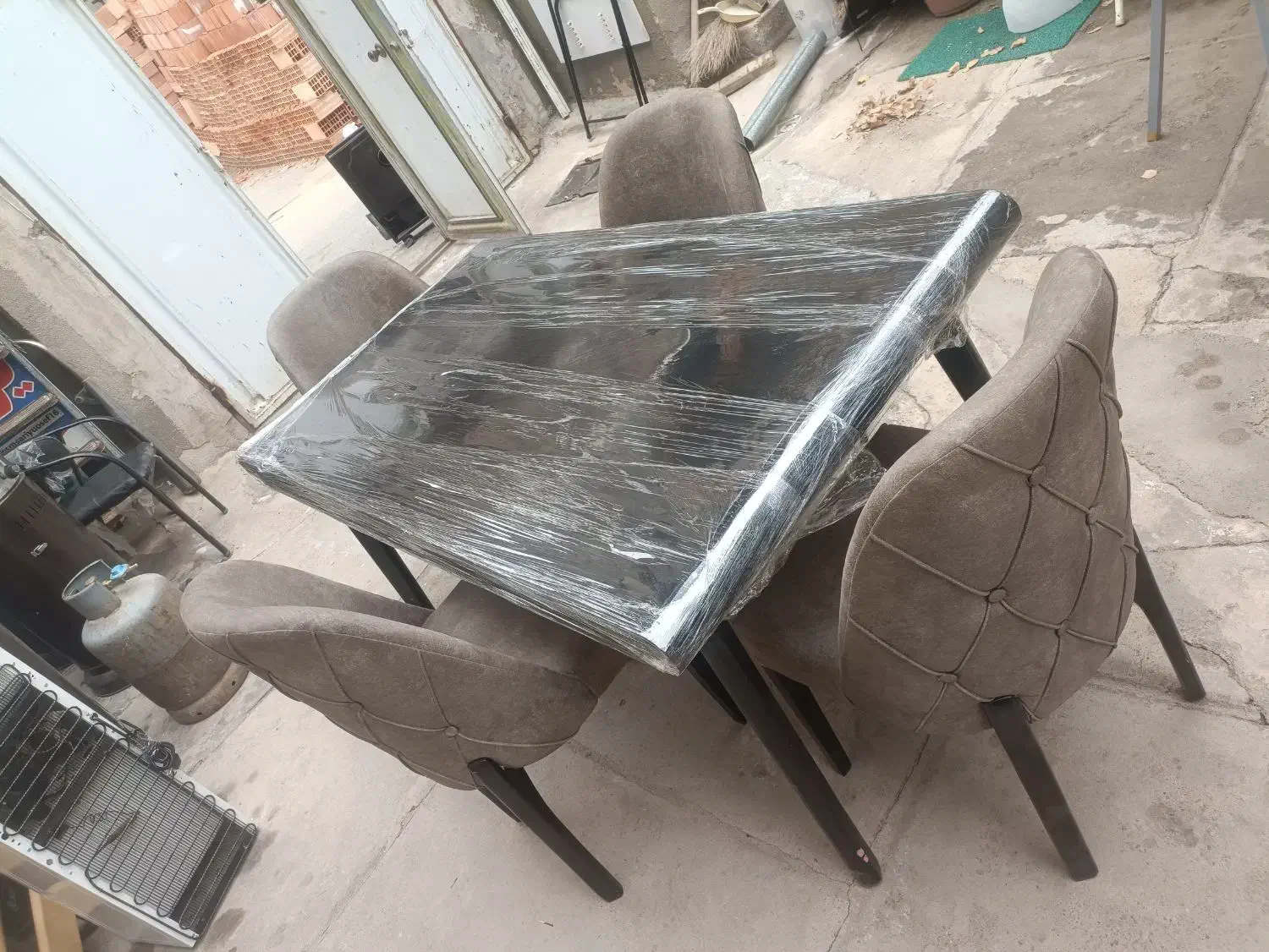 فروش نهار خوری چهار  نفره|میز و صندلی غذاخوری|سقز, |دیوار