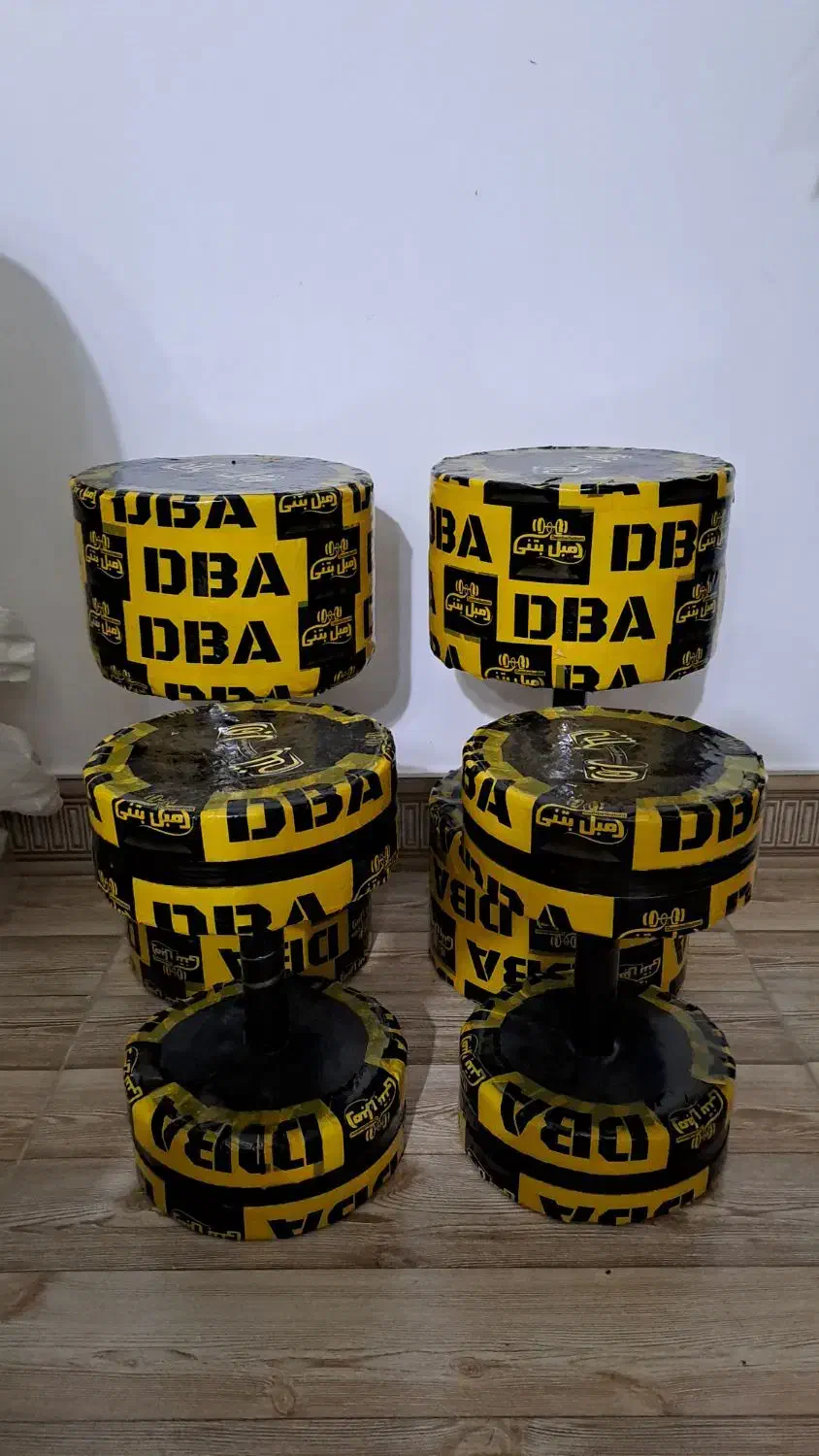 دمبل و نیمکت بدنسازی|تجهیزات ورزشی|رشت, آزادگان|دیوار