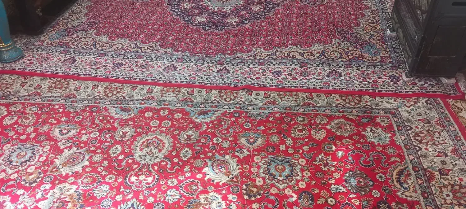 تعدادی وسایل منزل|فرش|اقبالیه, |دیوار