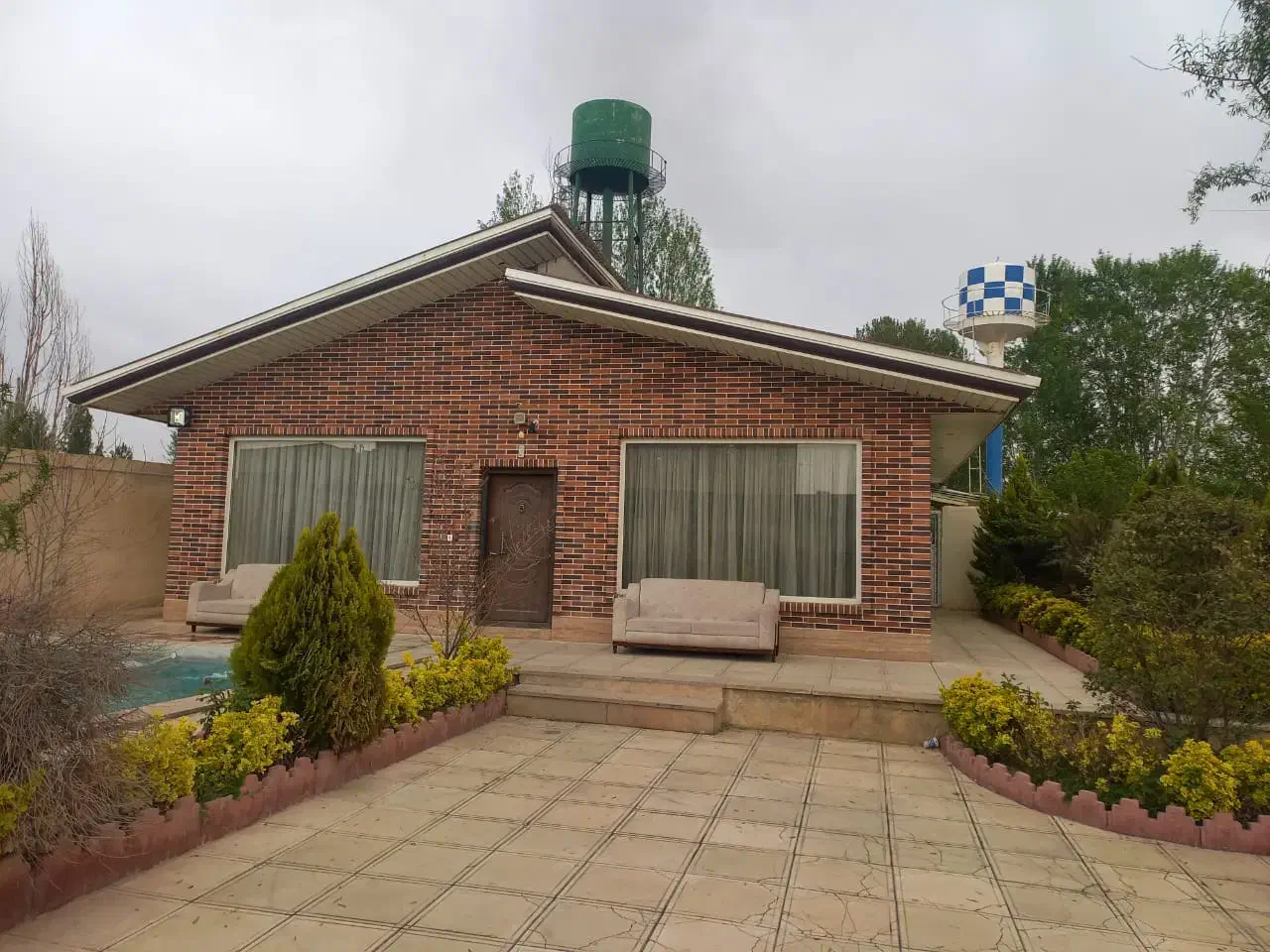 سوییت باغ ویلا پارکینگ دار روزانه|اجارهٔ کوتاه‌مدت آپارتمان و سوئیت|چهارباغ, |دیوار