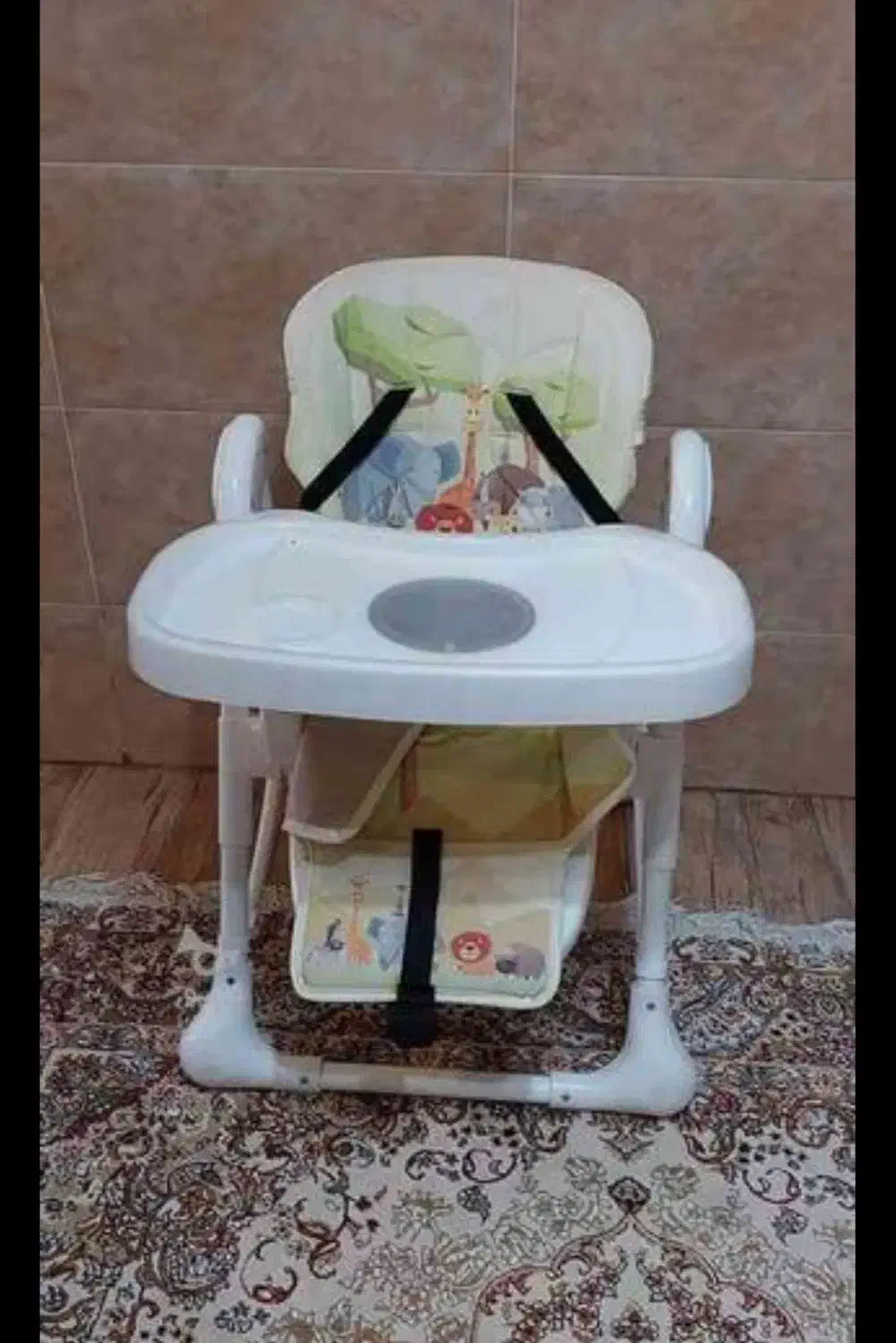 صندلی غذای کودک مارک زویه|تخت و صندلی بچه|ساری, |دیوار