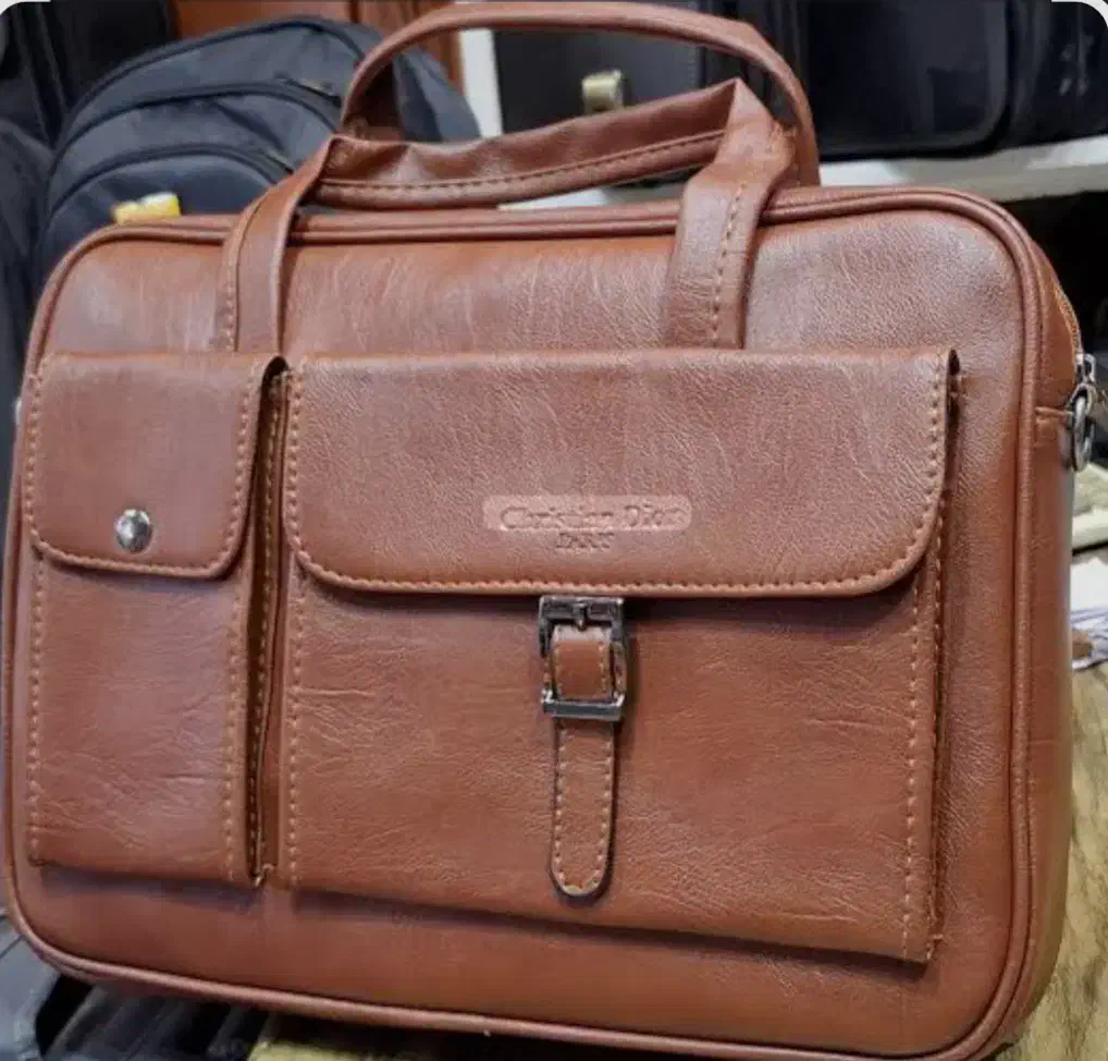 کیف اداری و دانشجویی|کیف، کفش، کمربند|لردگان, |دیوار