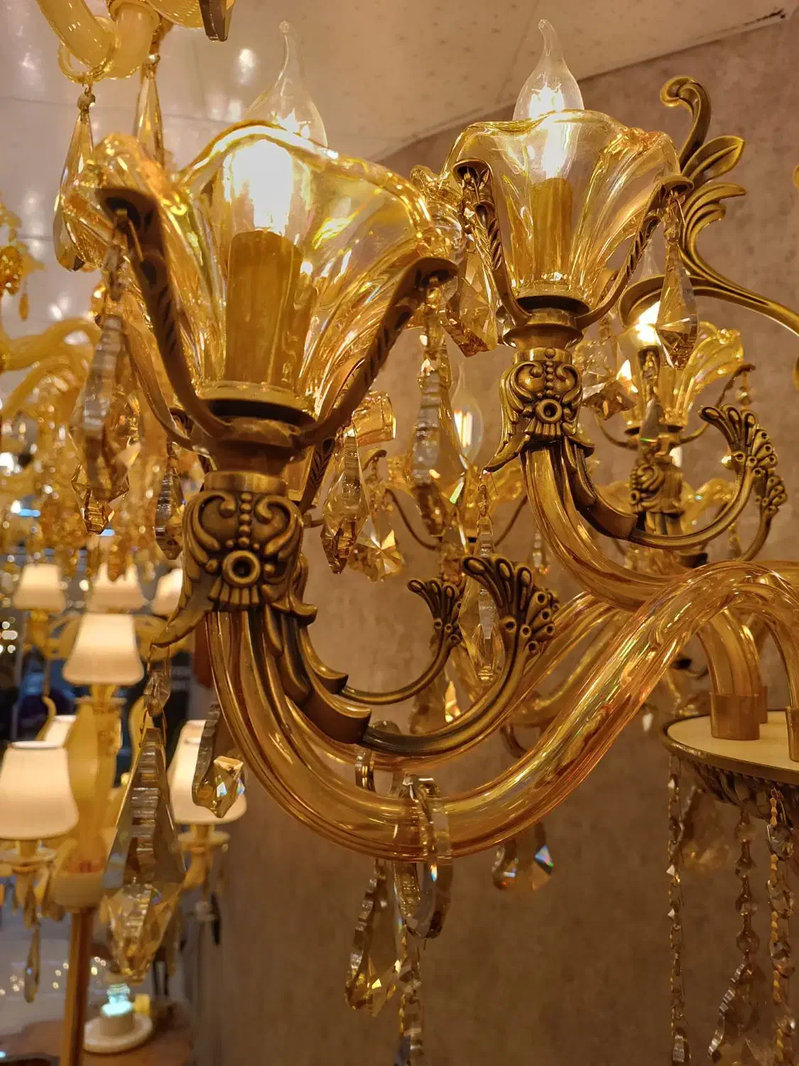 لوستر کریستالی مورانو|لوستر و چراغ آویز|باقرشهر, |دیوار