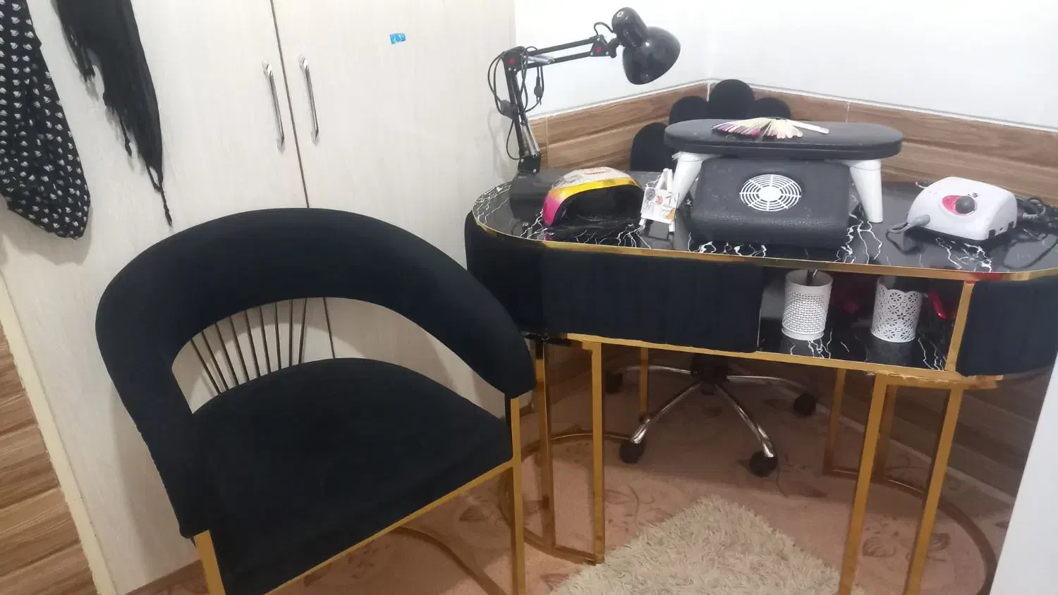 میز وصندلی ناخن کار|مبلمان اداری|مرودشت, سهلآباد|دیوار