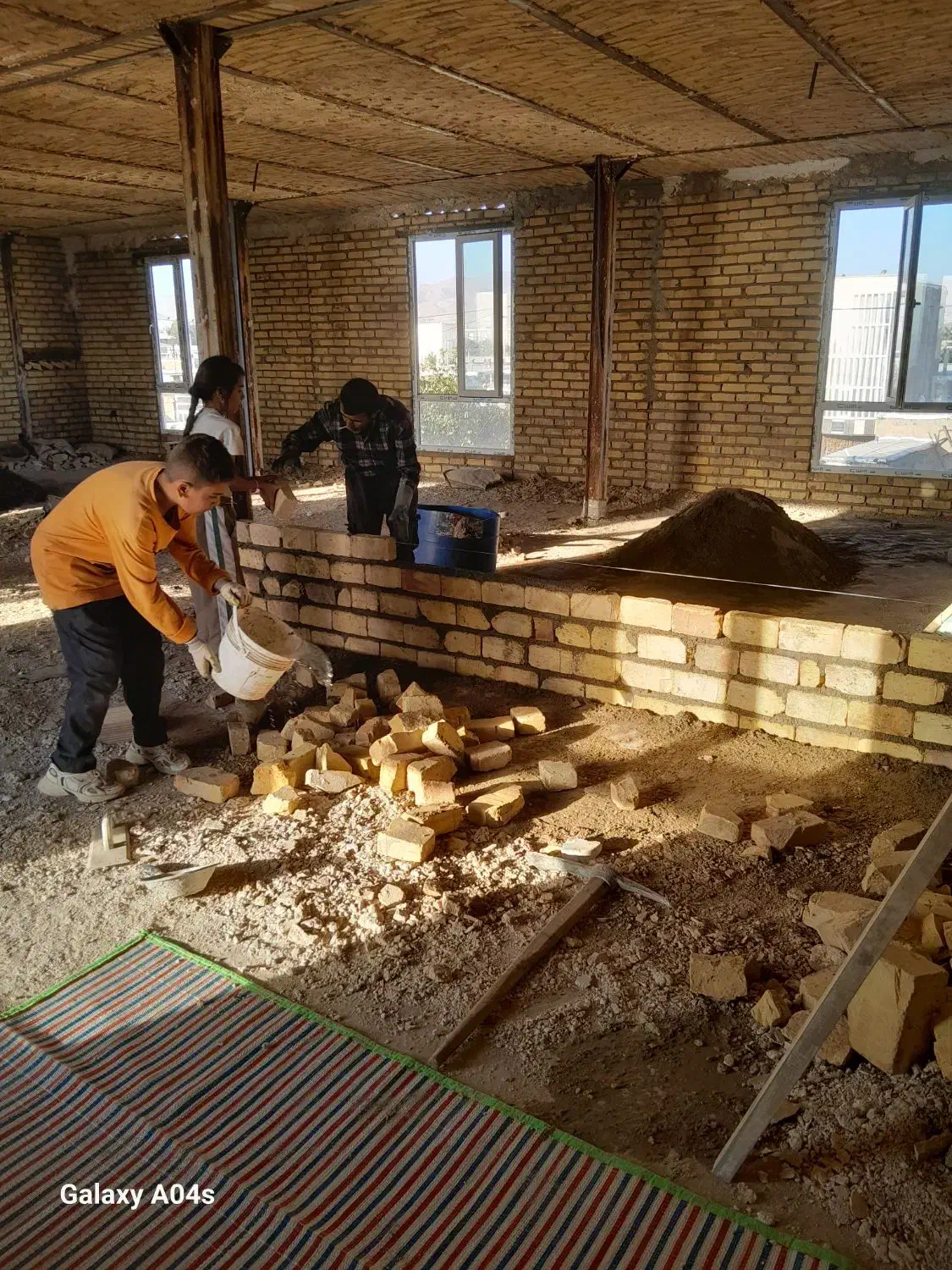 بنایی و کاشی و کاری|خدمات پیشه و مهارت|باغ حلی, |دیوار