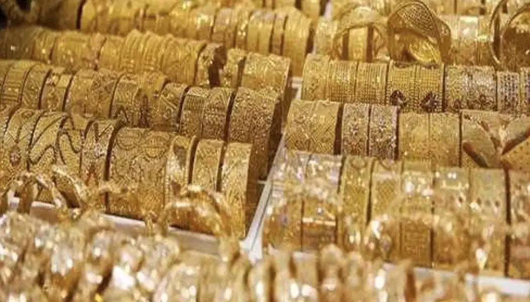 مقداری طلا پیدا شده|اشیا|اراک, |دیوار