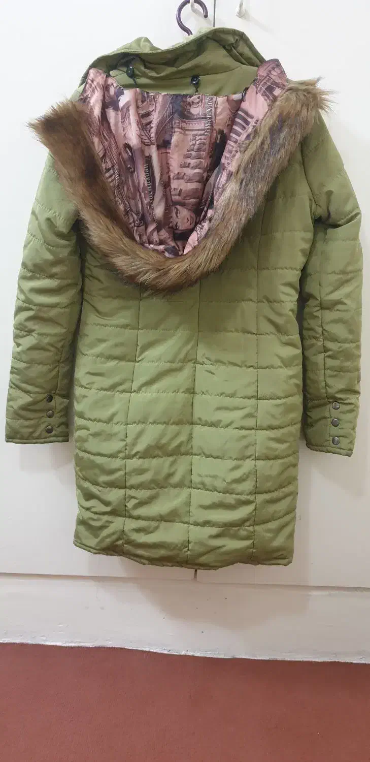 پالتو در حد نو .داخل پشم شیشه|لباس|تهران, تهرانپارس شرقی|دیوار