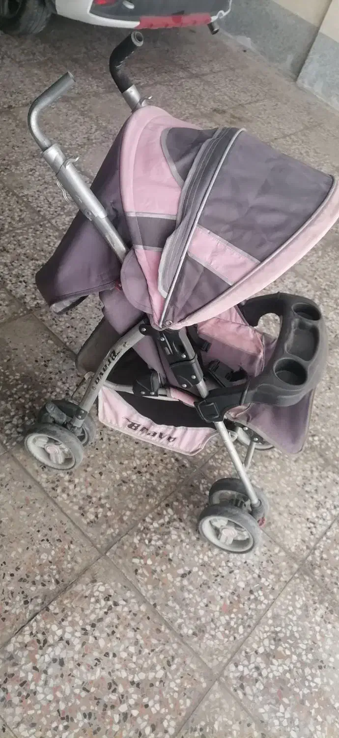 کالسکه بچه معاوضه با خروس|کالسکه و لوازم جانبی|شیراز, شهرک سراج‎|دیوار