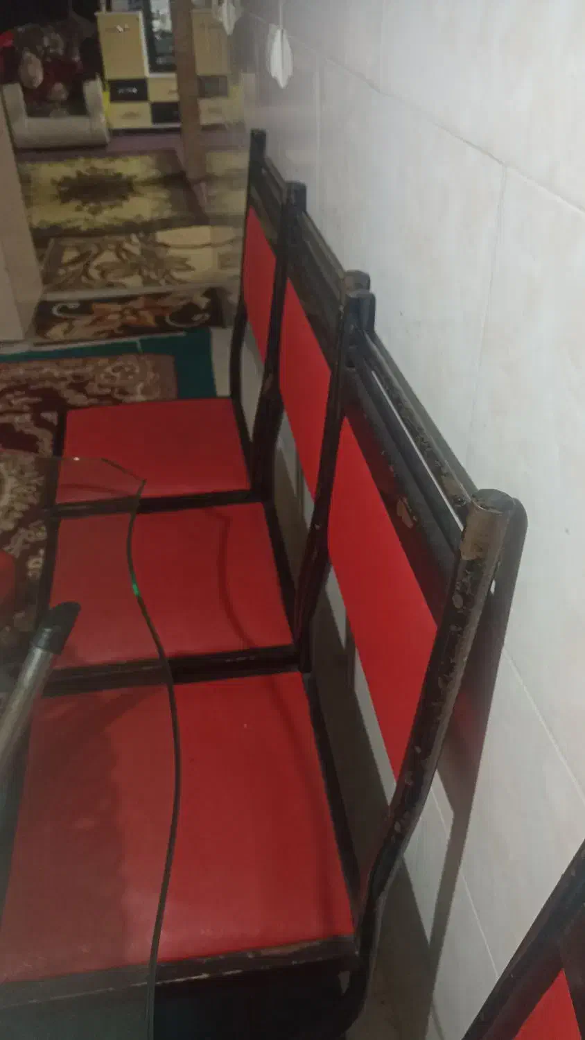 بوفه ومیز نهار خوری سه نفری دوعدد کشو تمیز|بوفه، ویترین، کنسول|تبریز, |دیوار