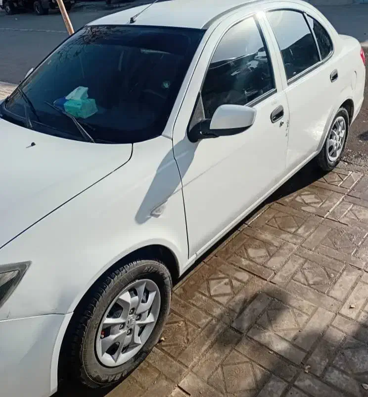 ساینا مدل ۱۴۰۱|خودرو سواری و وانت|سیرجان, |دیوار