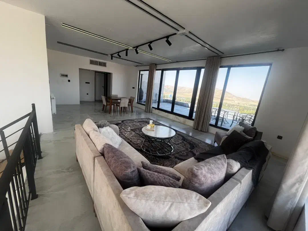 اجاره باغ ویلا ملوسجان لوکس|اجارهٔ کوتاه‌مدت ویلا و باغ|بیضا, |دیوار