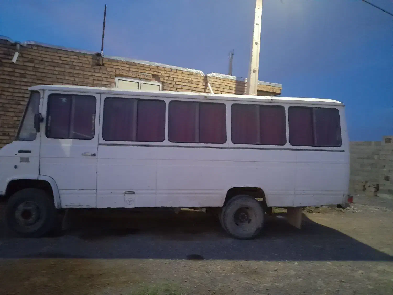 مینی بوس بنز مدل ۷۳ سقف بلند ۲۱ نفره|خودرو سنگین|جوین, |دیوار