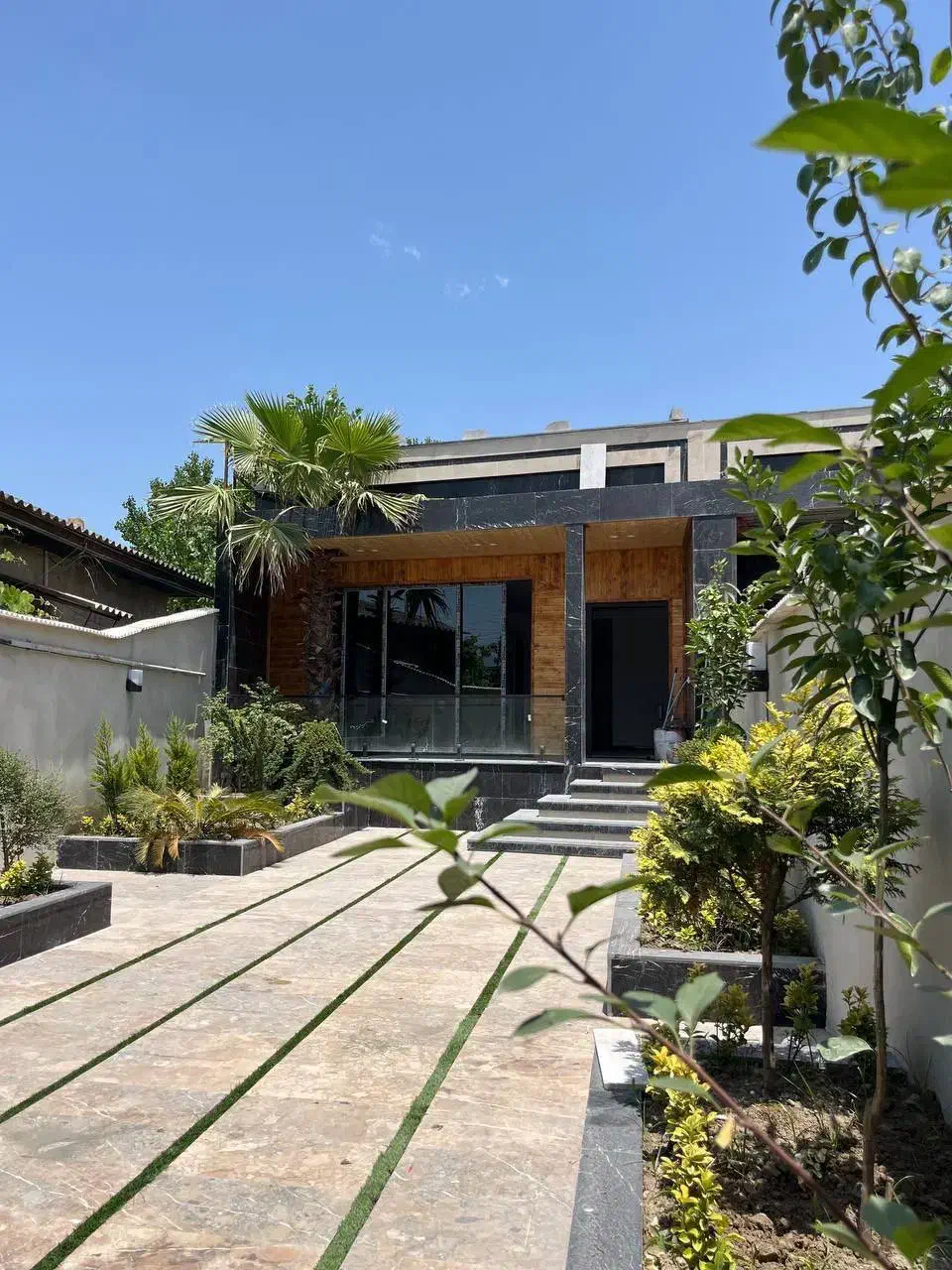 ویلا روف دار مدرن 220 متری نوساز مهندسی ساز|فروش خانه و ویلا|لاهیجان, کوی آزادگان|دیوار