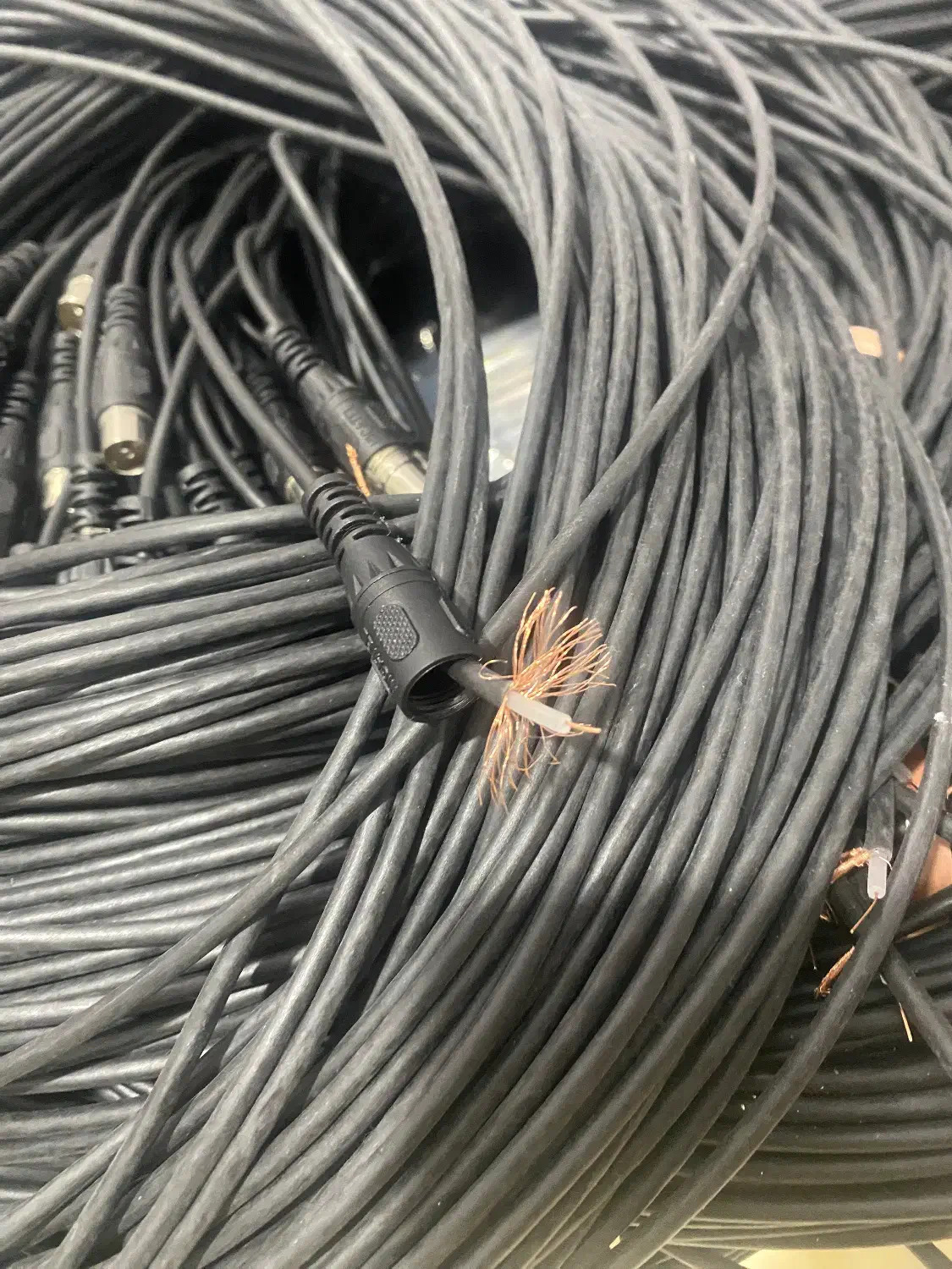 کابل انتن ۲/۵(۶۴)رشته|لوازم جانبی موبایل و تبلت|رباط‌کریم, رباط‌کریم|دیوار