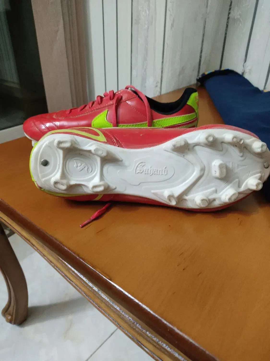 کفش فوتبالی|کیف، کفش، کمربند|اصفهان, شهرک کاوه|دیوار