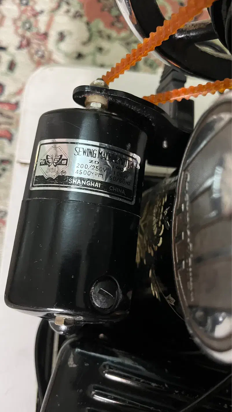 چرخ خیاطی قدیمی مری فلاور|چرخ خیاطی و ریسندگی|تهران, نارمک|دیوار