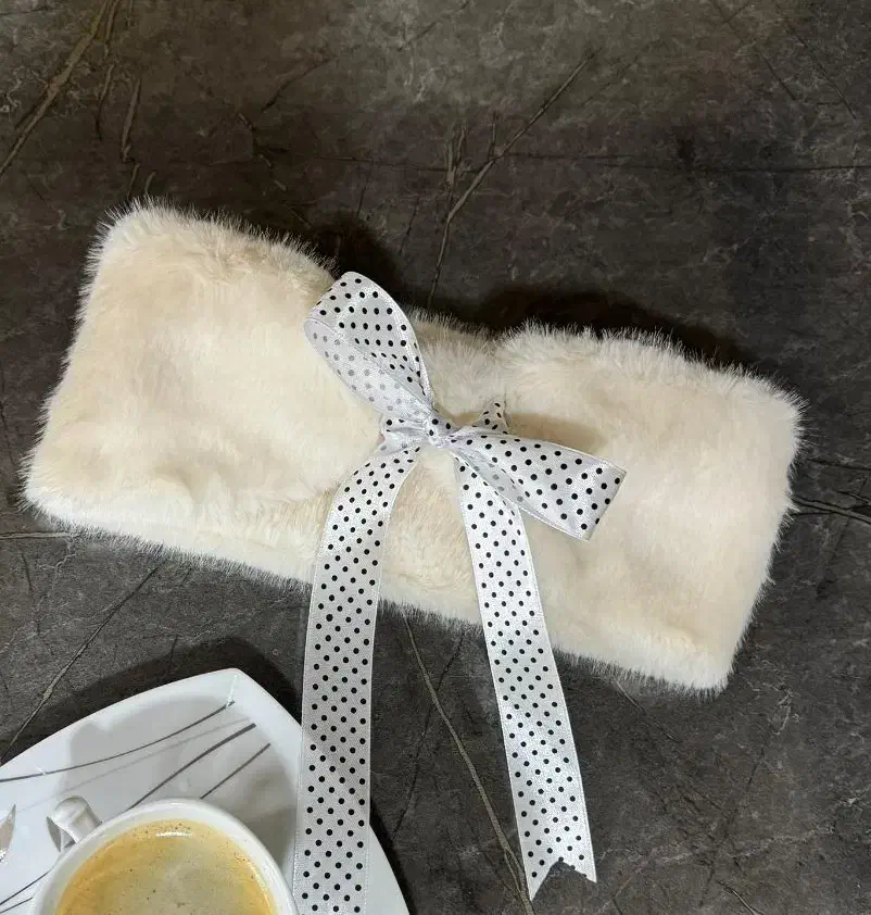 کلاه بره فرانسوی دست دوز|لباس|اصفهان, توپخانه ارتش|دیوار