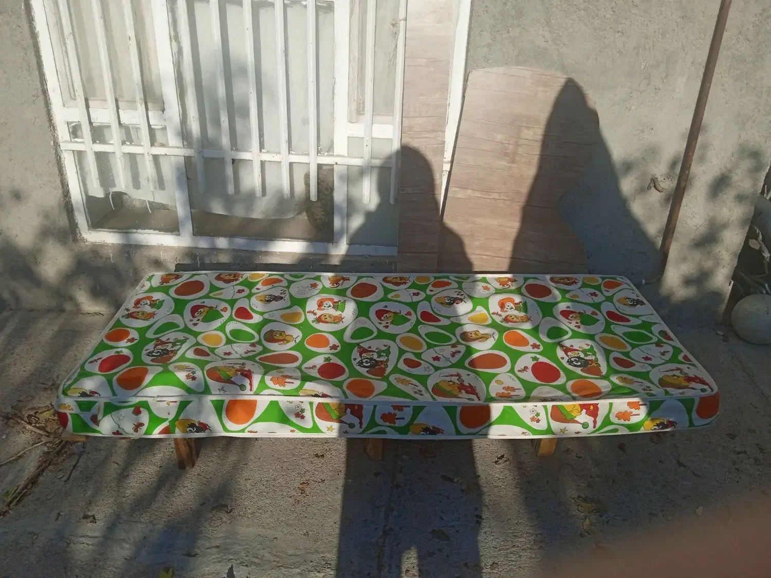 تخت نوجوان سالم و تمیز فقط۱۱۰۰|تخت و سرویس خواب|چناران, |دیوار