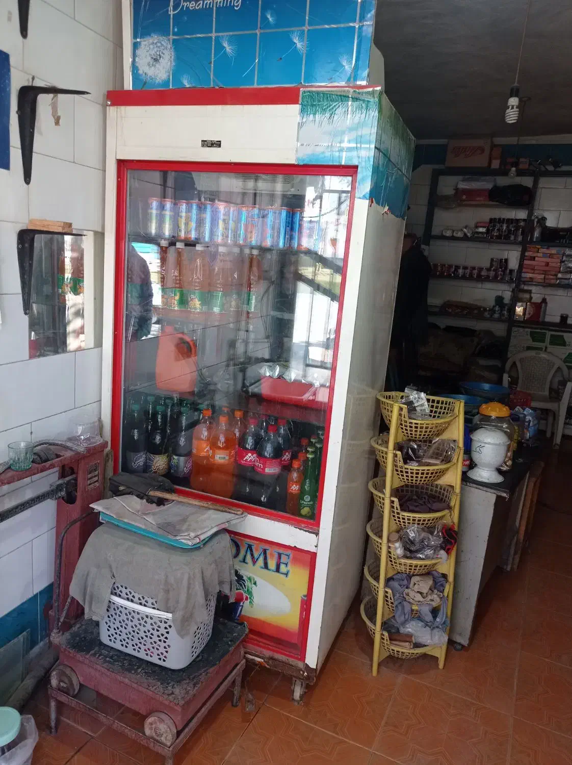 فروش یخچال و قفسه های مغازه و وسیله ها|فروشگاه و مغازه|لردگان, |دیوار