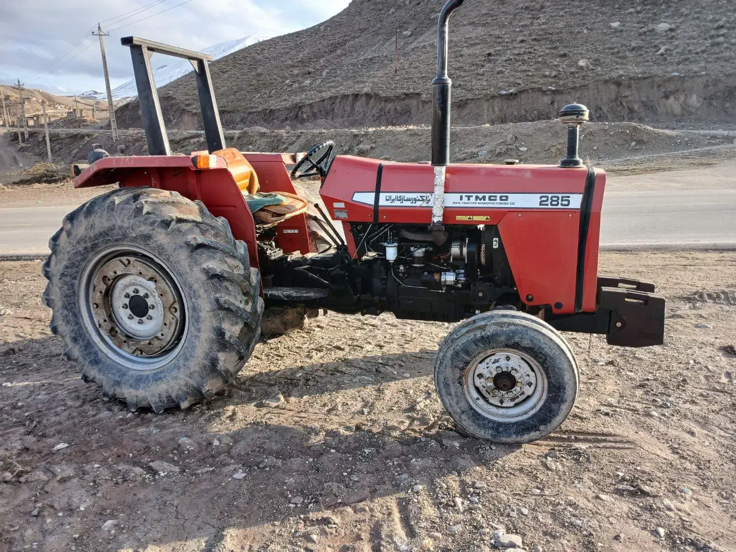 تراکتور ۲۸۵ عروسک|خودرو سنگین|زنجانرود, |دیوار