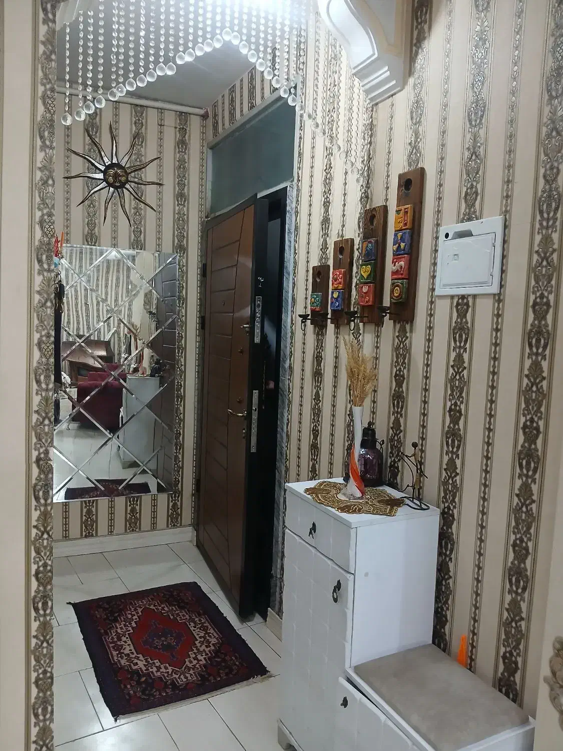 فروش آپارتمان۱۲۴متری لوکیشن عالی میدان ژاندارمری|فروش آپارتمان|نهاوند, |دیوار